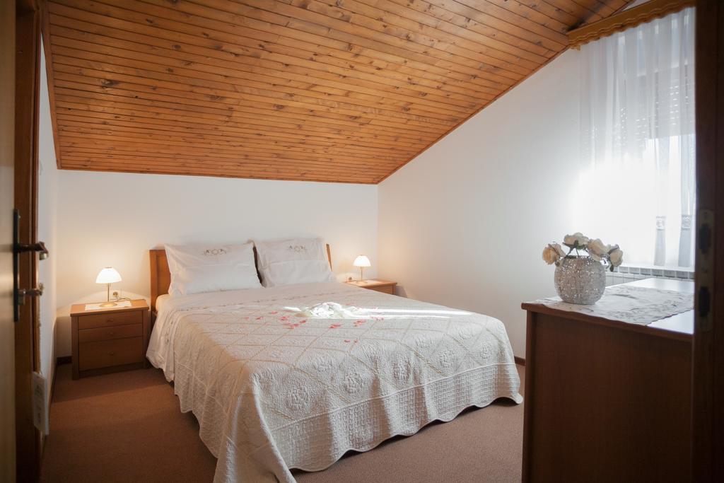 Janezinovi House Guest House Ratecevo Brdo Eksteriør bilde